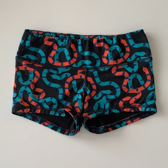 OG shorts 🪱 RARE - Picture 2 of 4